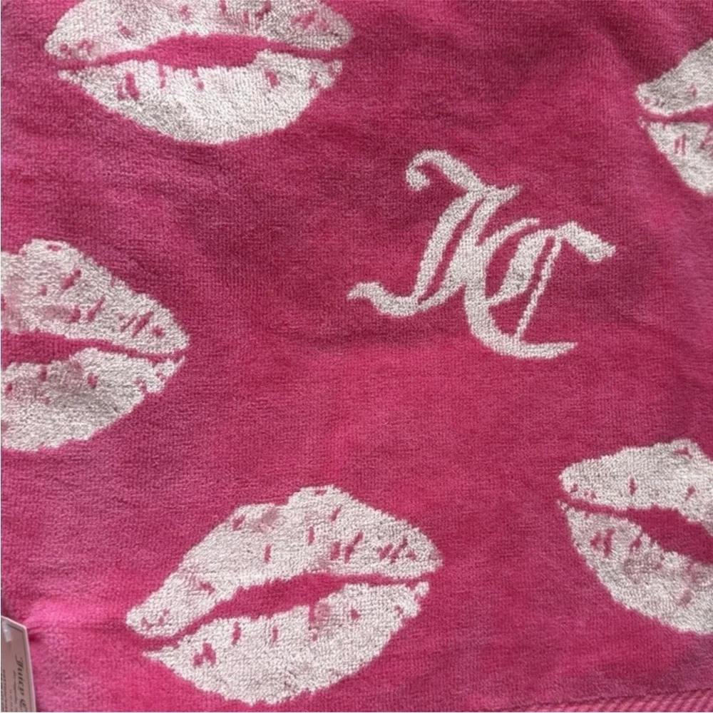 Juicy Couture questions leave